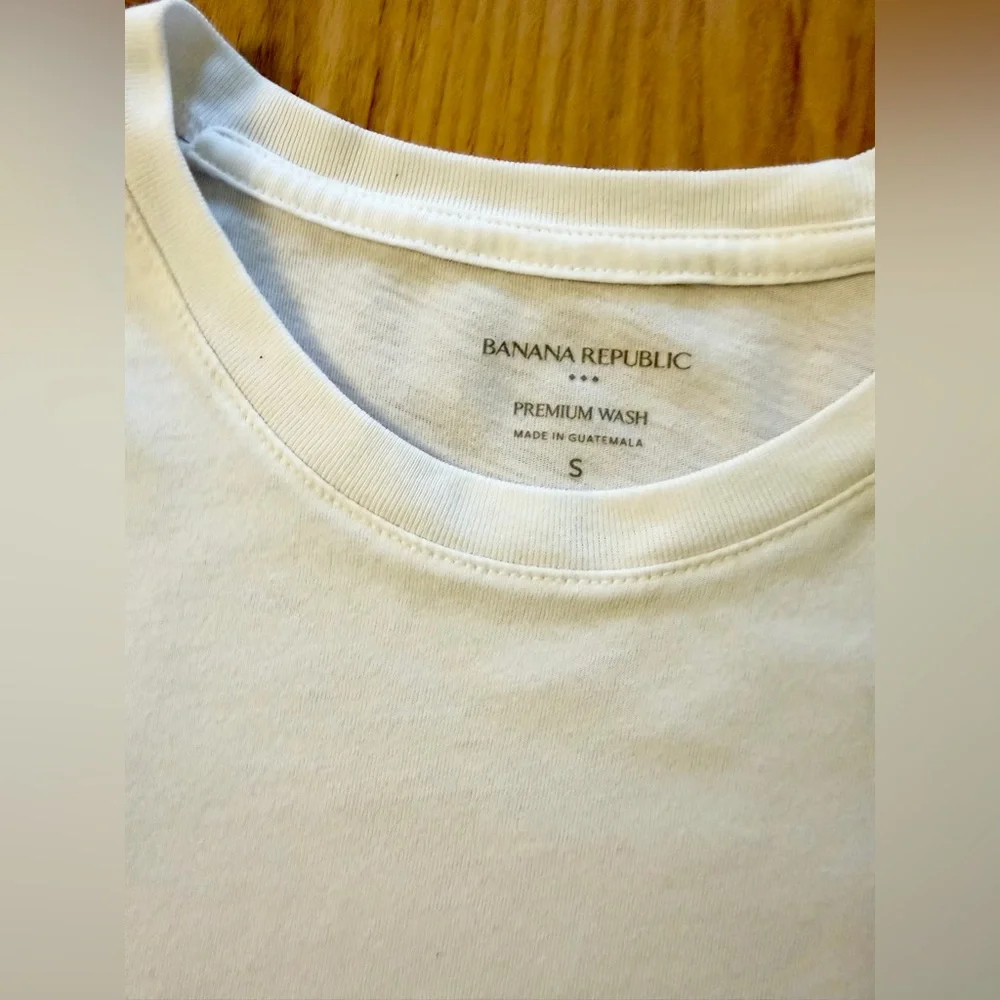 Banana Republic Classic Men's Crew Neck T-Shirt - White